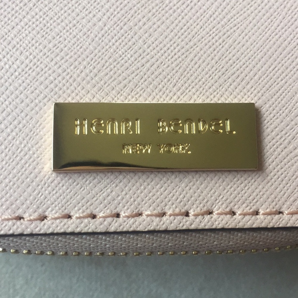 Henri Bendel West 57th Pill Box - Picture 8 of 8